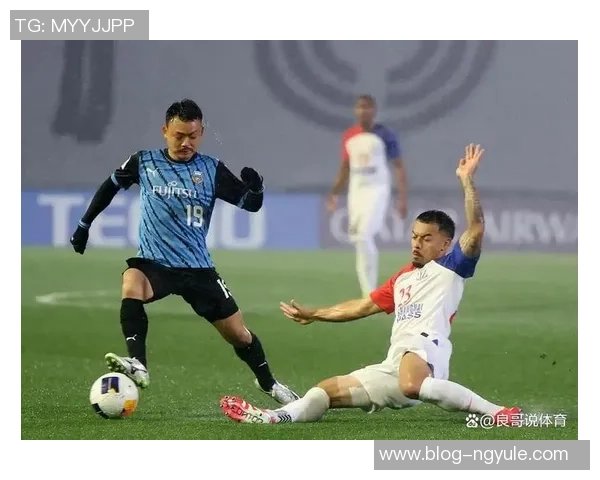 17赛季中超焦点战上港与申花激情对决再续城市德比传奇